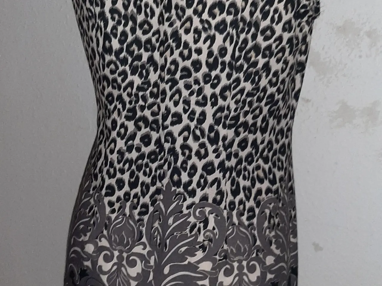 Billede 4 - kjole fra Wallis (shift dress-) Størrelse: 40/42