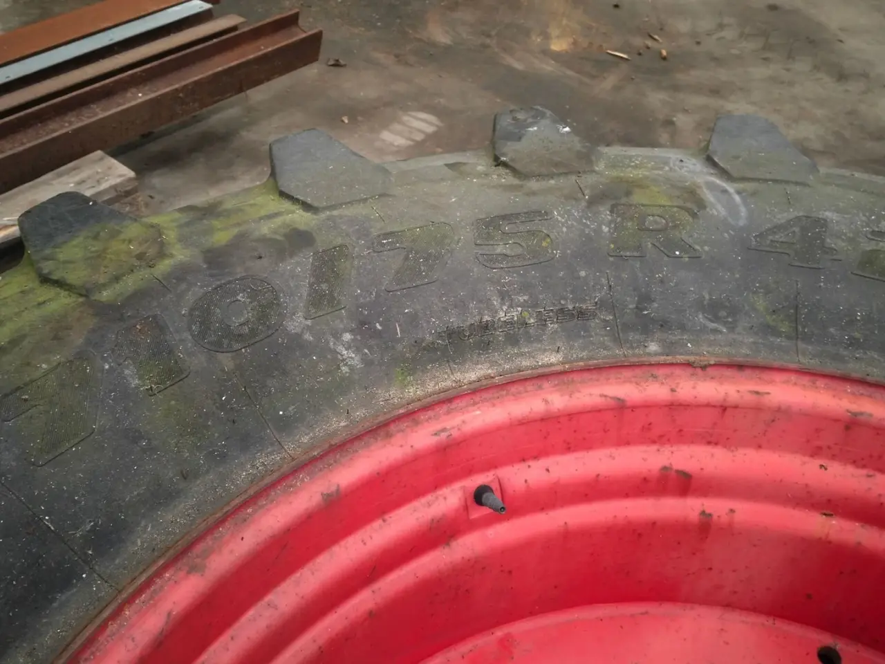 Billede 2 - Trelleborg 710/75 R42  1 stk.