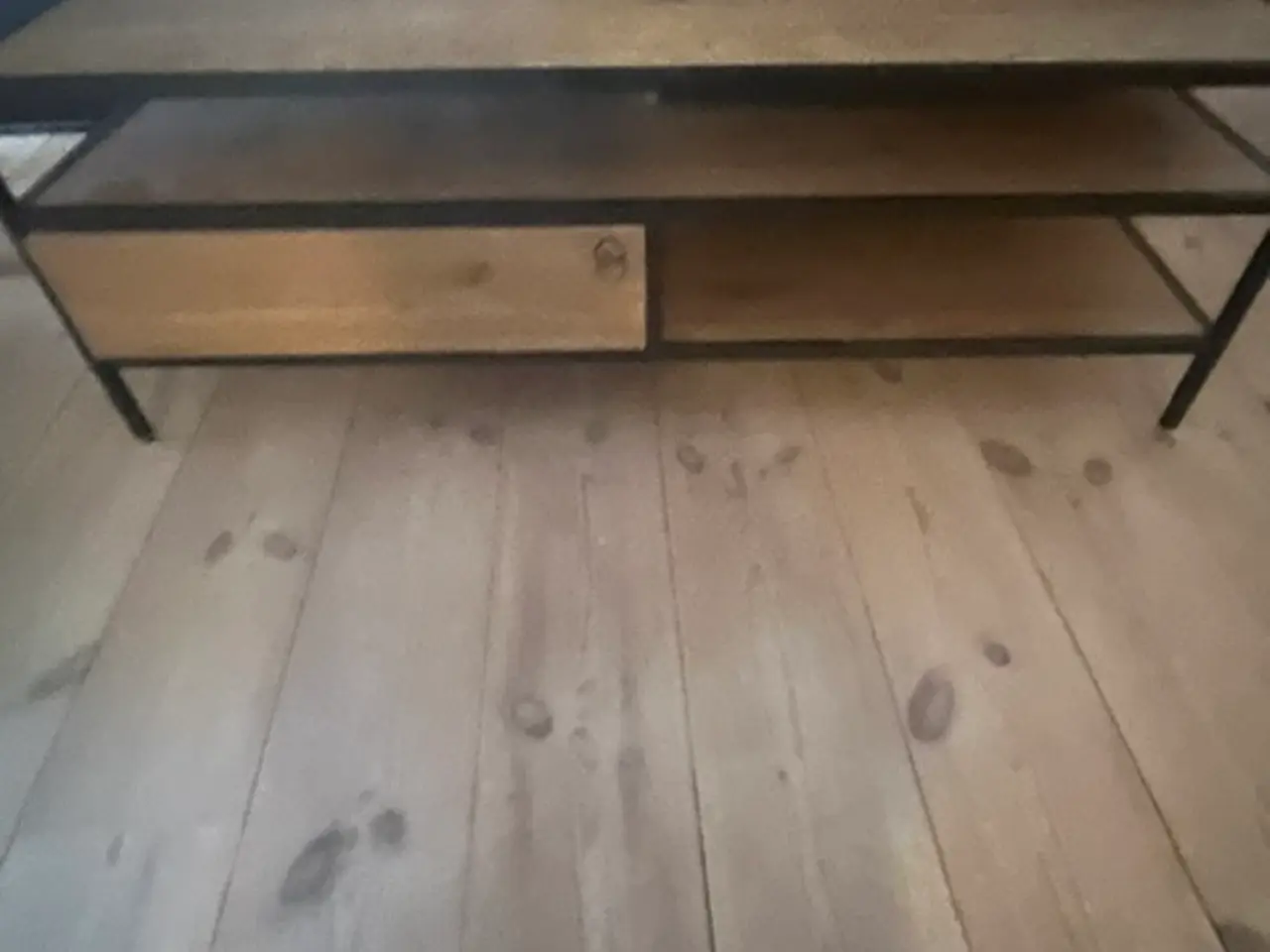 Billede 1 - Fint tv bord