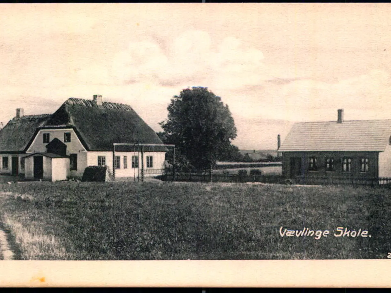 Billede 1 - Vævlinge Skole - 2541 - Brugt