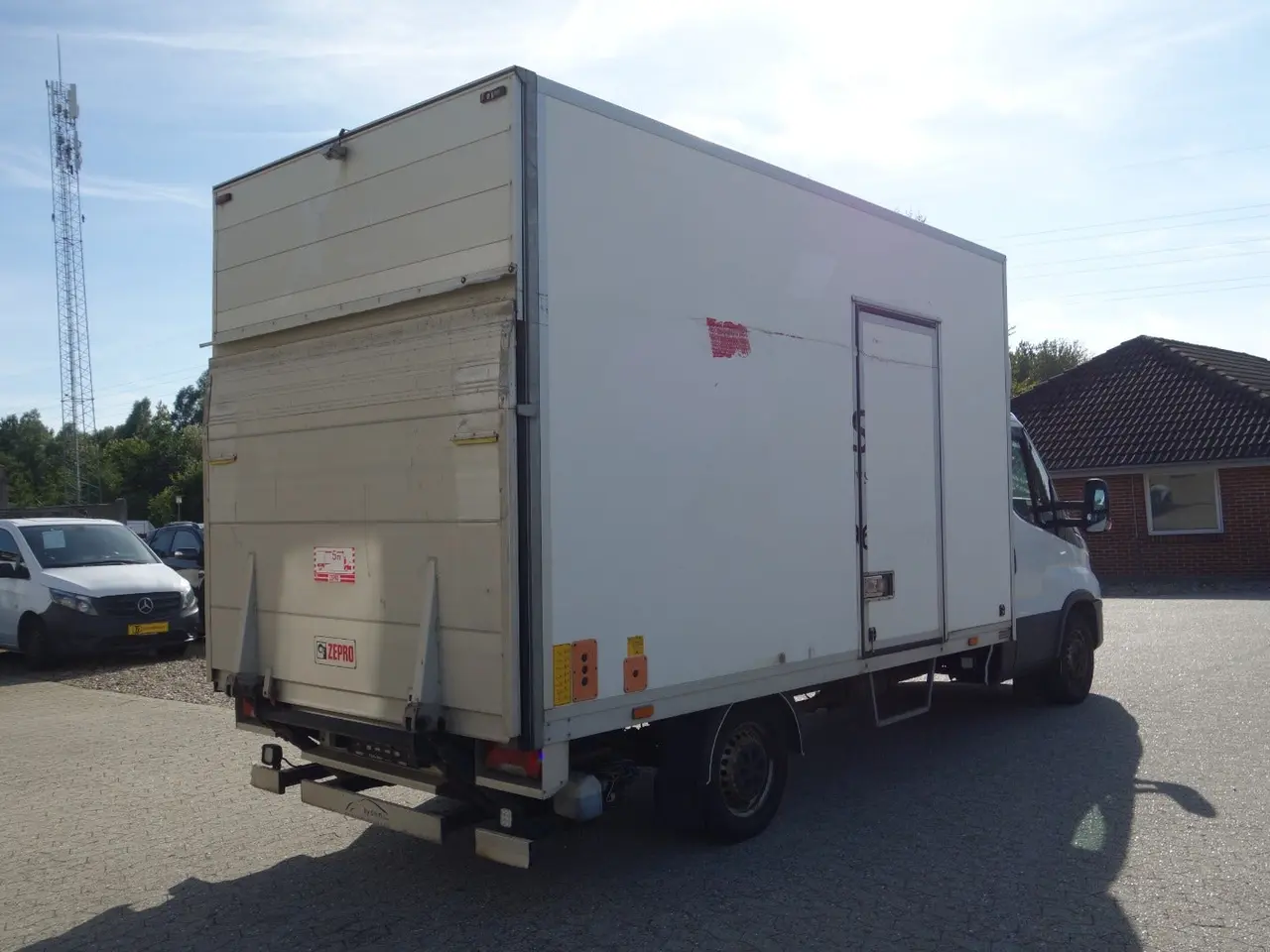 Billede 14 - Iveco Daily 2,3 35S16 Alukasse m/lift AG8
