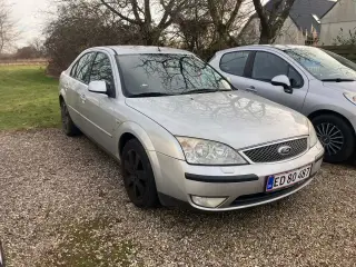 Ford Mondeo 2.5 V6 170HK
