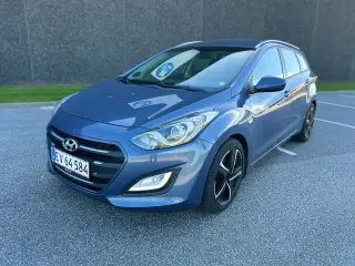 Nysynet Hyundai i30 1.6 Diesel bemærk lavt km