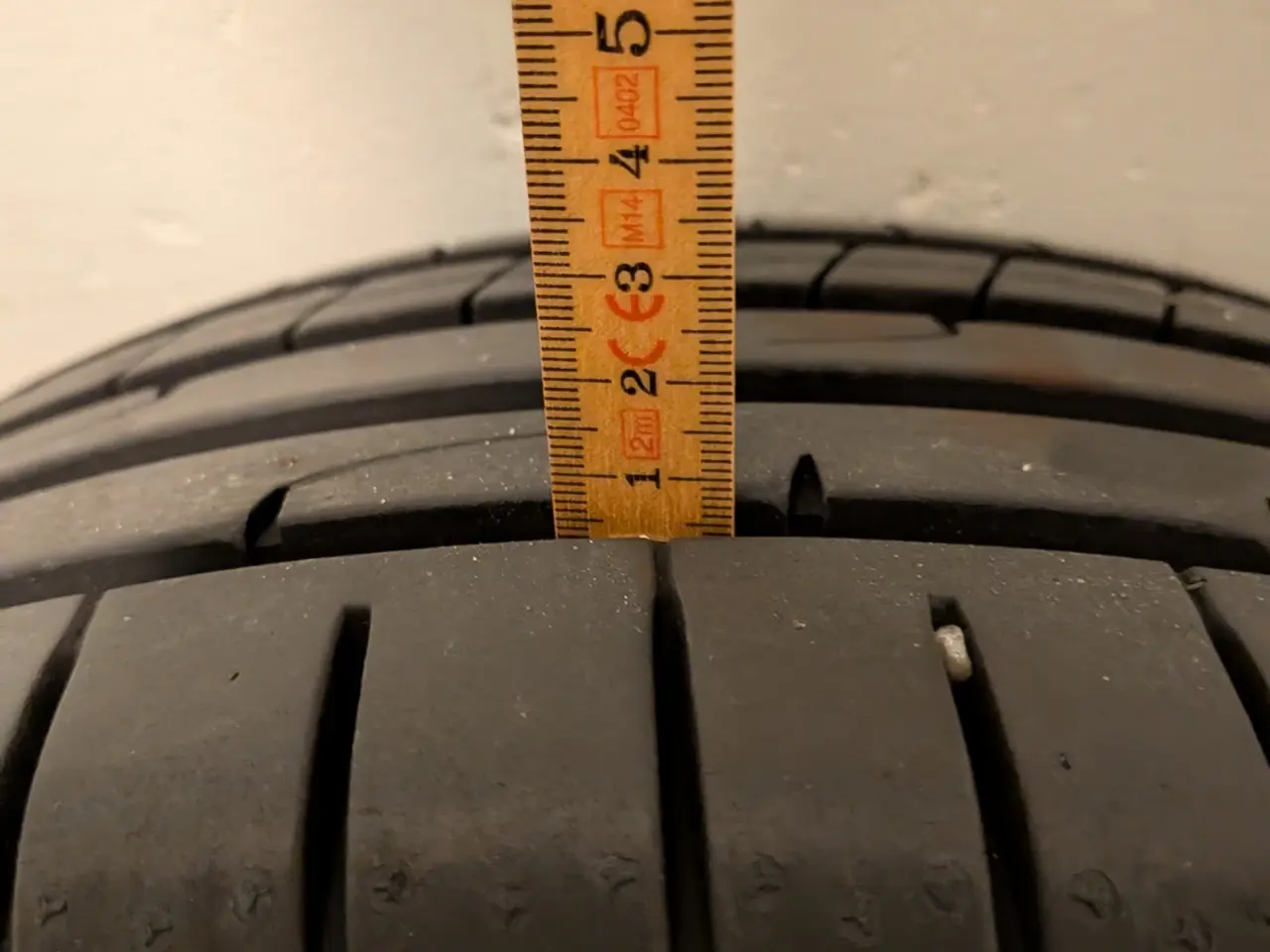 Billede 6 - 4 stk. Kia Rio 17" alufælge med næsten ny dæk