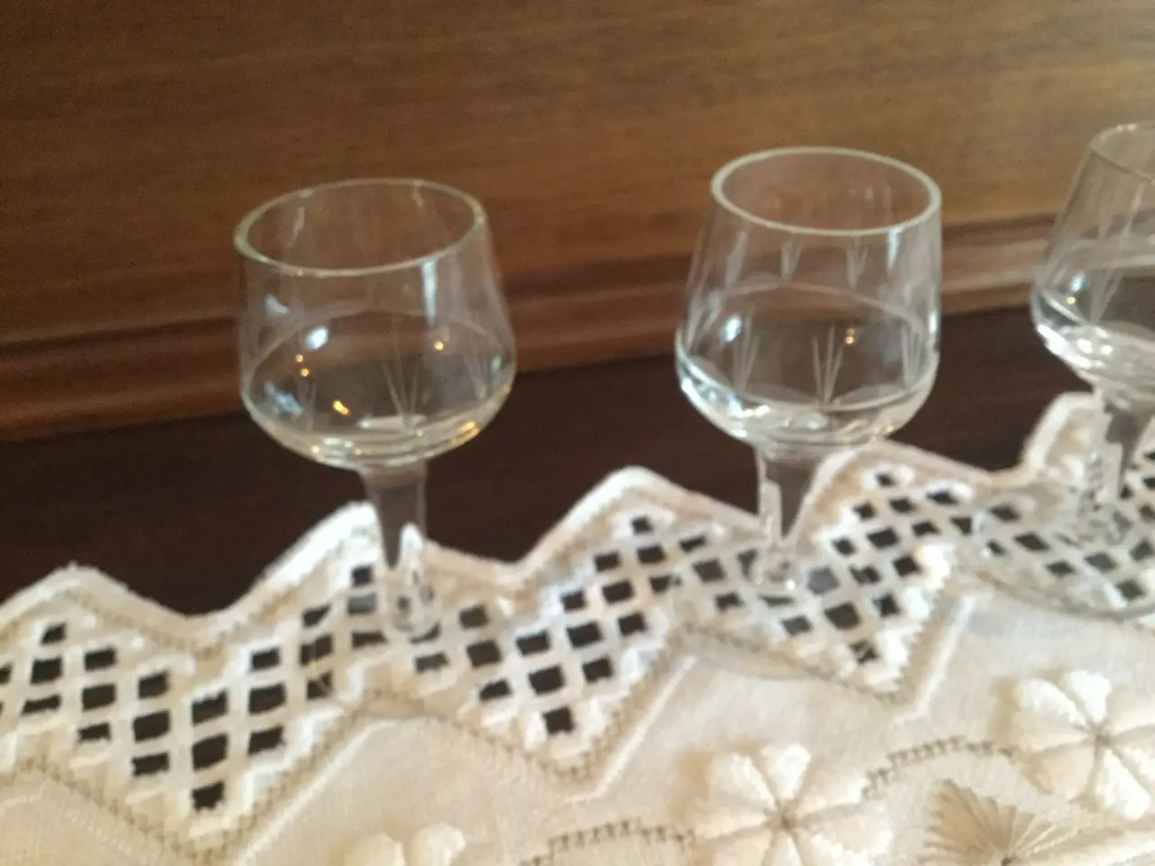 Billede 2 - Snapsglas. Slebet