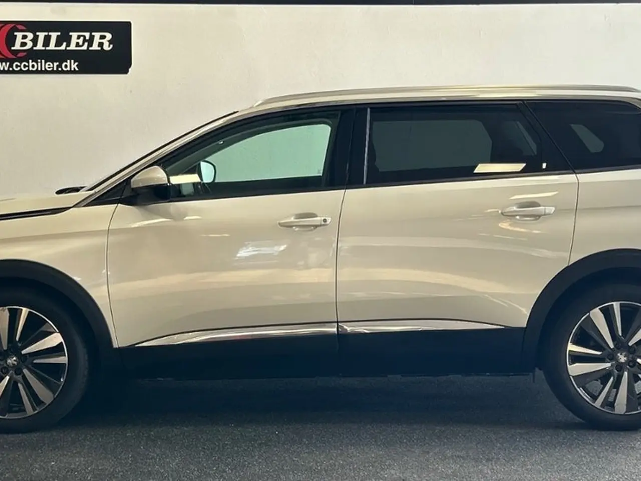 Billede 4 - Peugeot 5008 1,2 e-THP 130 Allure 7prs