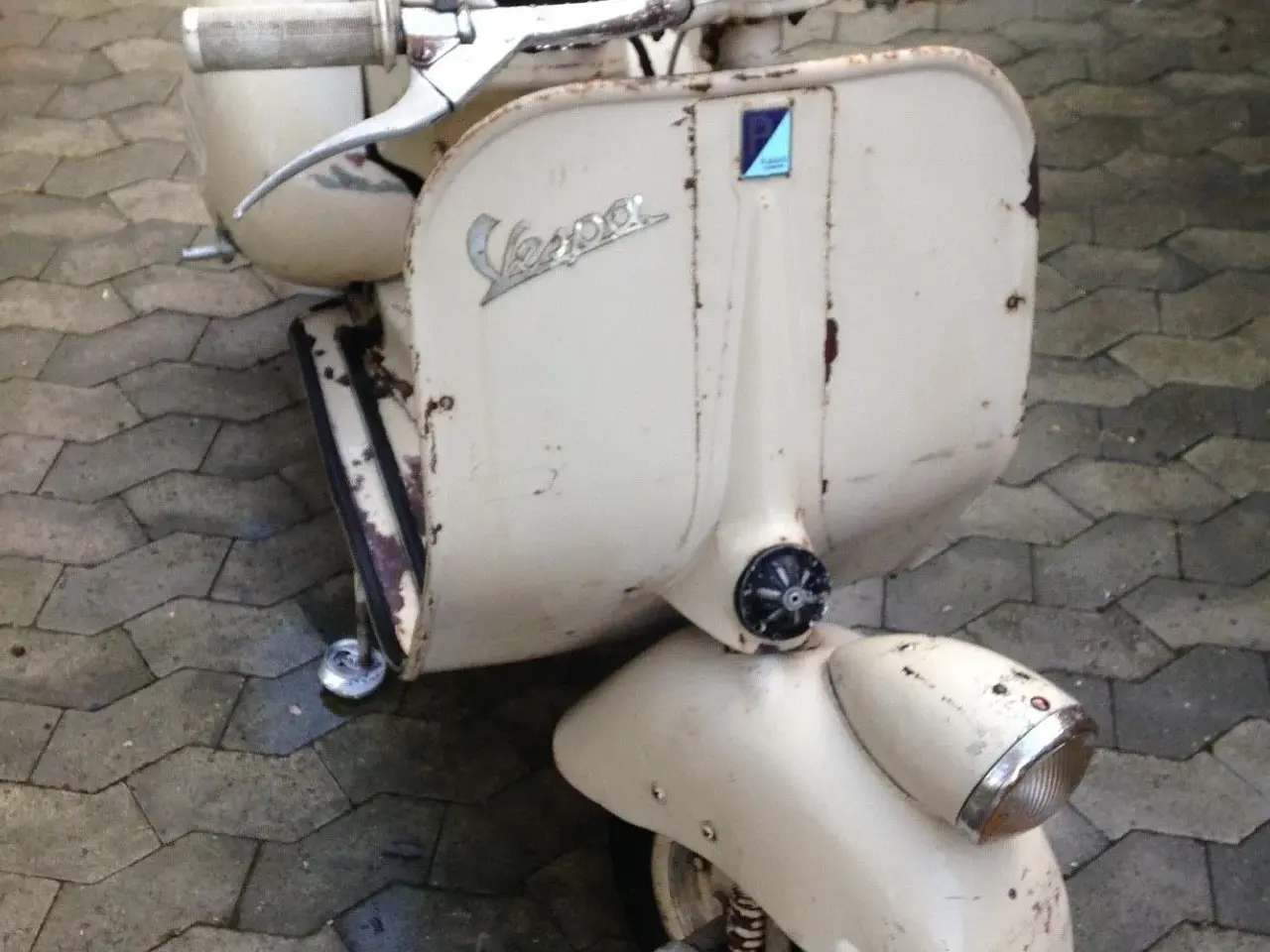 Billede 4 - Vespa Faro Basso Struzzo