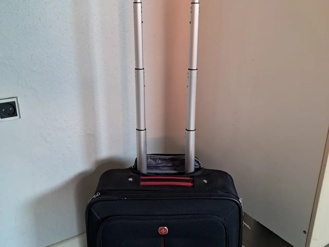 Billede 1 - Wenger Patriot computer-trolley / business-taske 