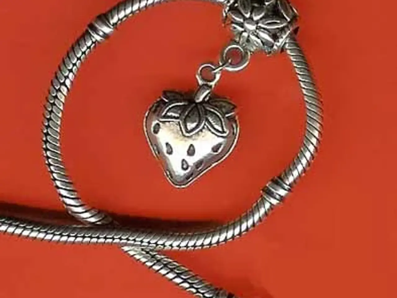 Billede 5 - Vedhæng med JORDBÆR - til armbånd eller halskæde