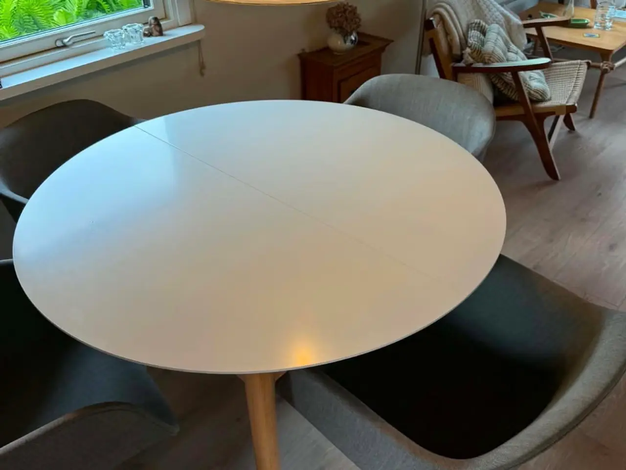 Billede 6 - 4 stk Muuto Fiber Armchair - Swivel Base, grå