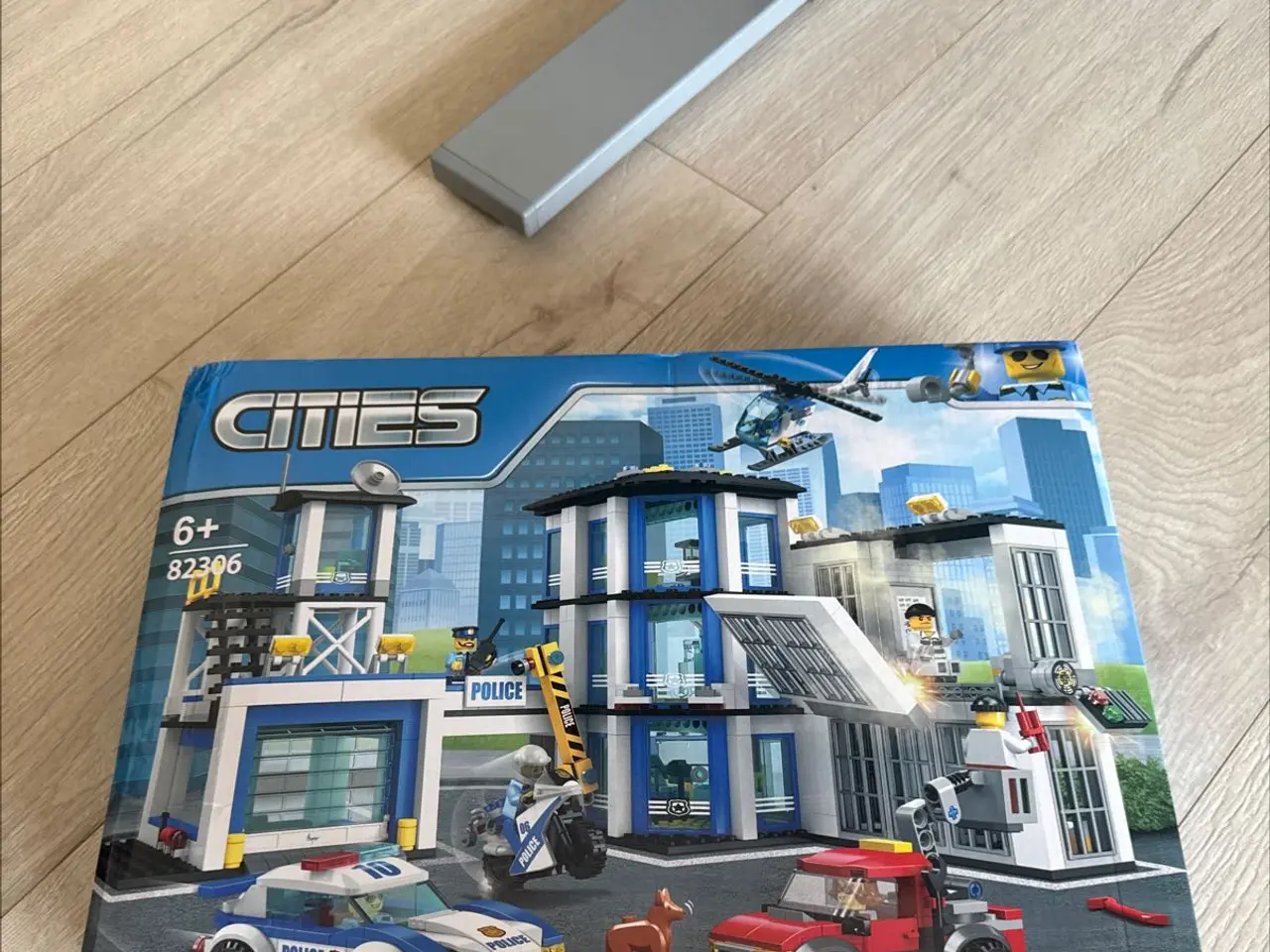 Billede 1 - Lego politistationen 82306