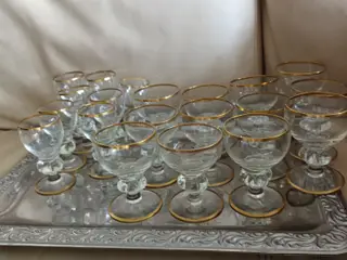 Holmegaard Gisselfeld glas med guldkant. Små glas 
