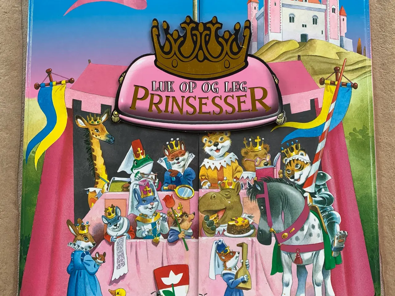 Billede 1 - Luk op og leg prinsesser bog