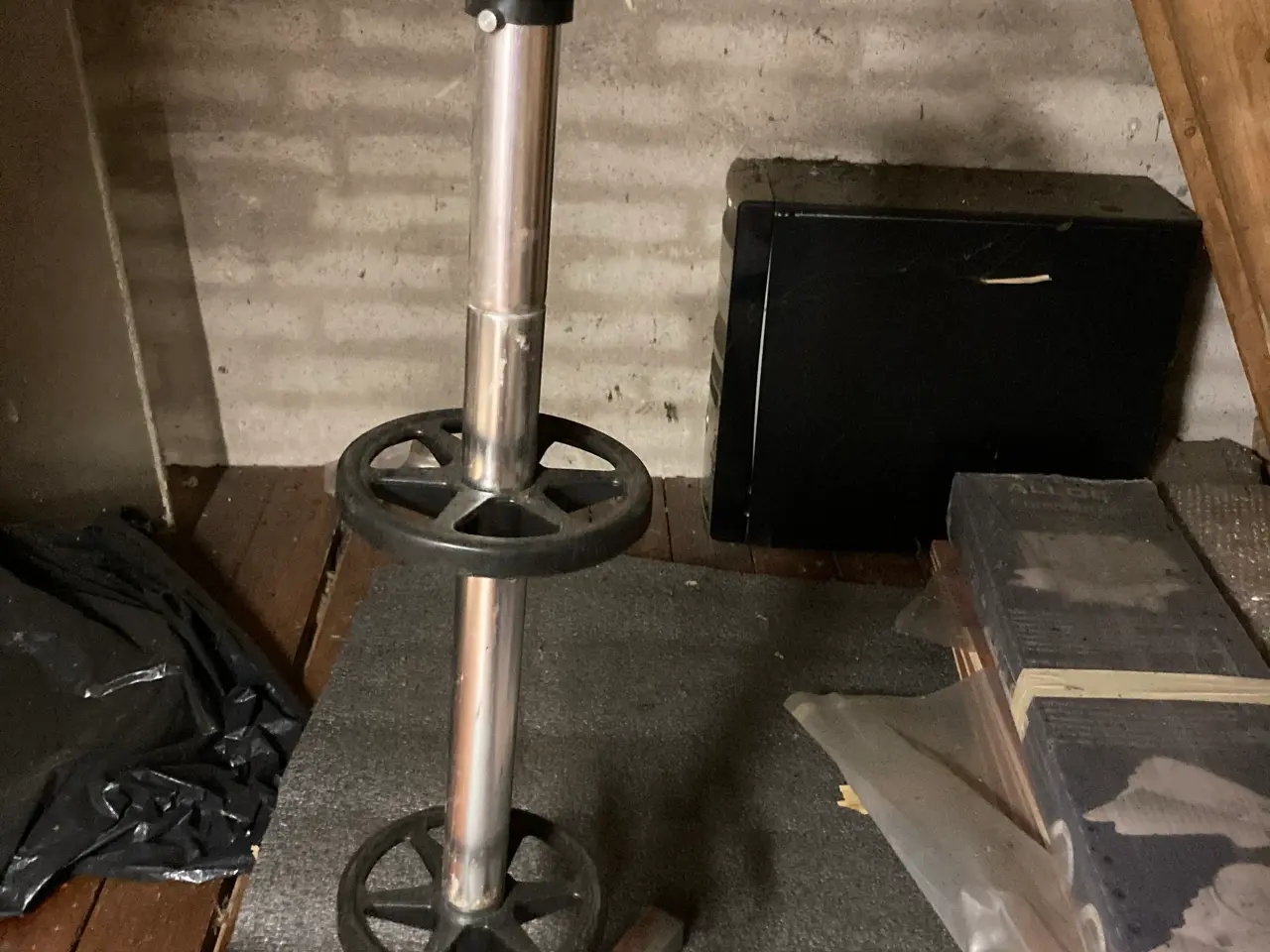 Billede 1 - Hjul holder