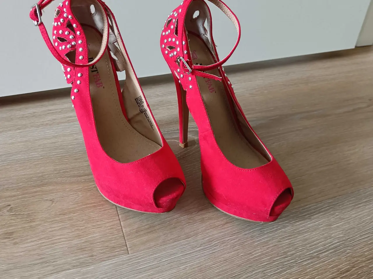 Billede 2 - Stiletter, helt nye, aldrig brugt