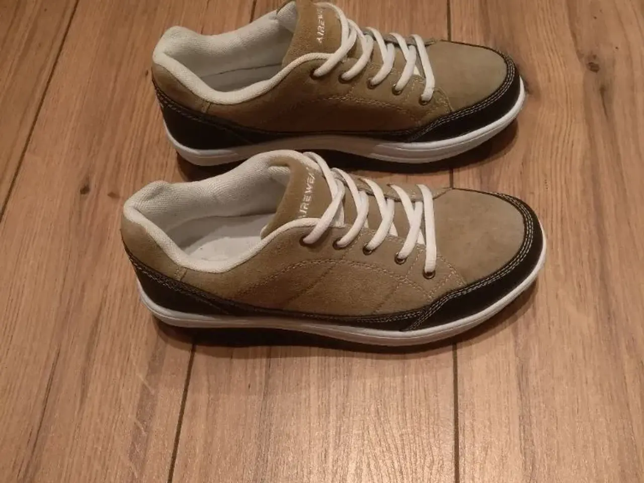Billede 5 - Fritidssko, AIREWEAR.