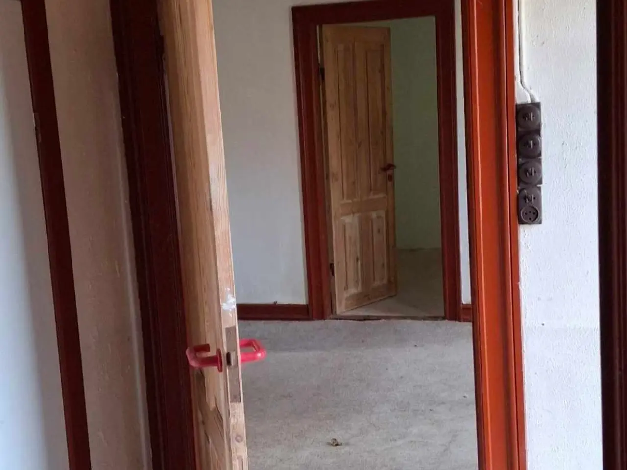 Billede 6 - Hus til renovering eller dejlig byggegrund. 