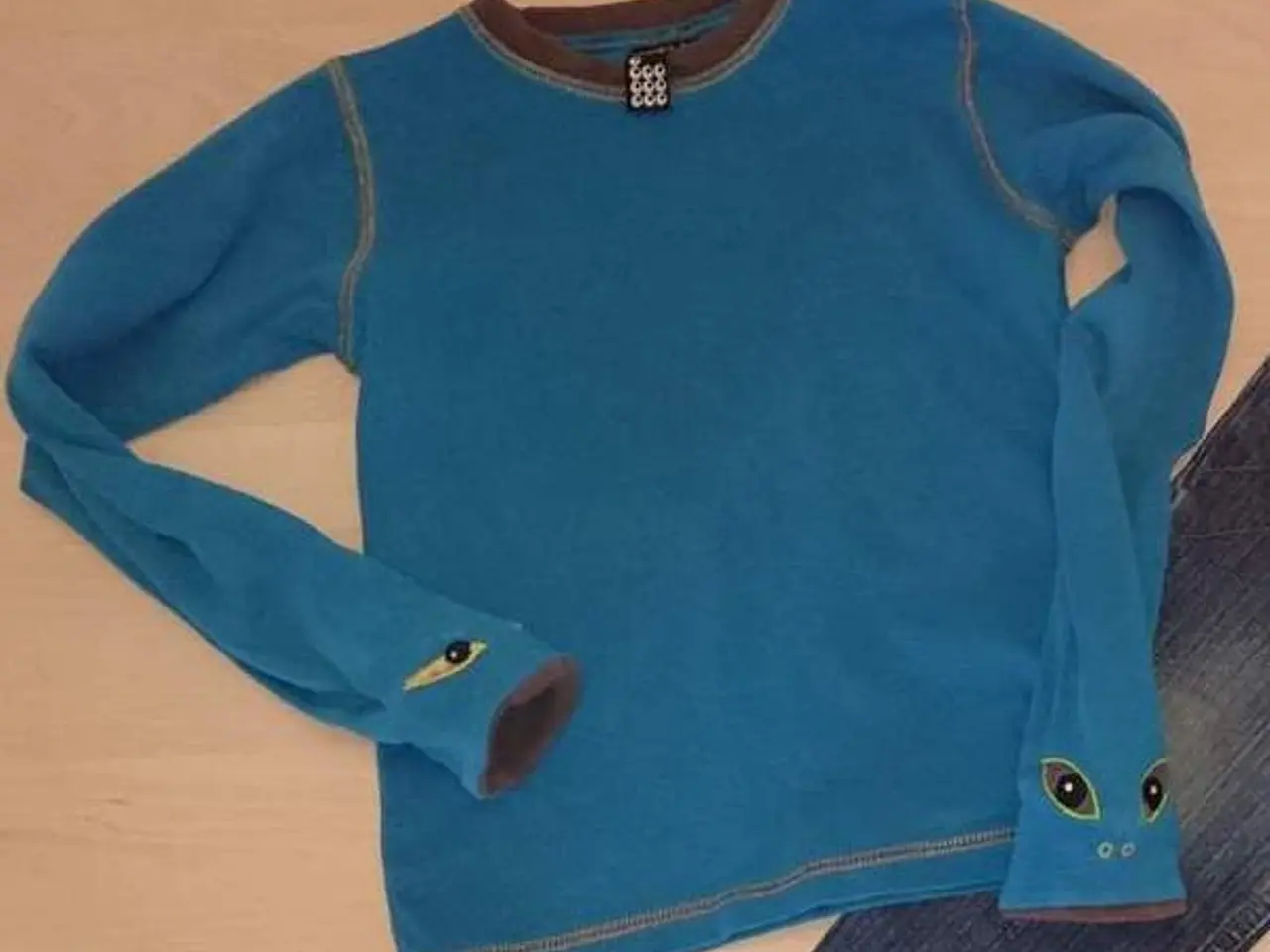 Billede 1 - Ubang snakke bluse str 110