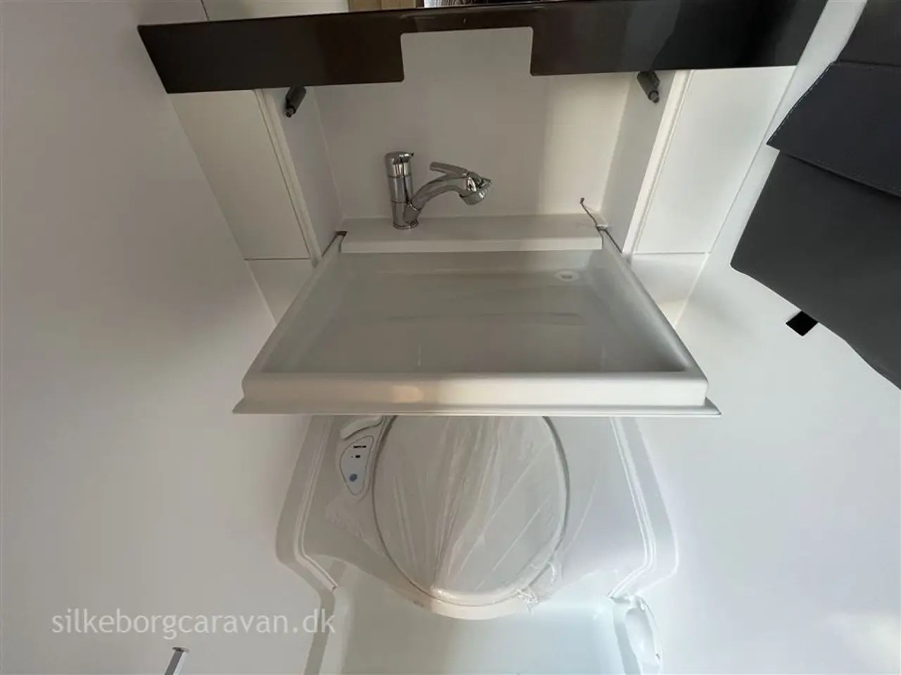 Billede 11 - 2026 - Adria Aviva 400 PS