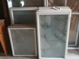 Forsatsrammer,hvidmalede med isat glas