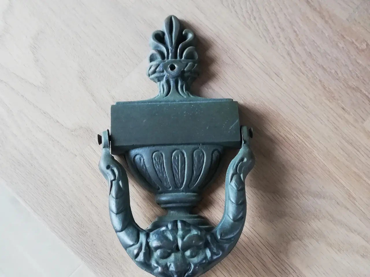 Billede 2 - Gl dørhammer i bronze messing