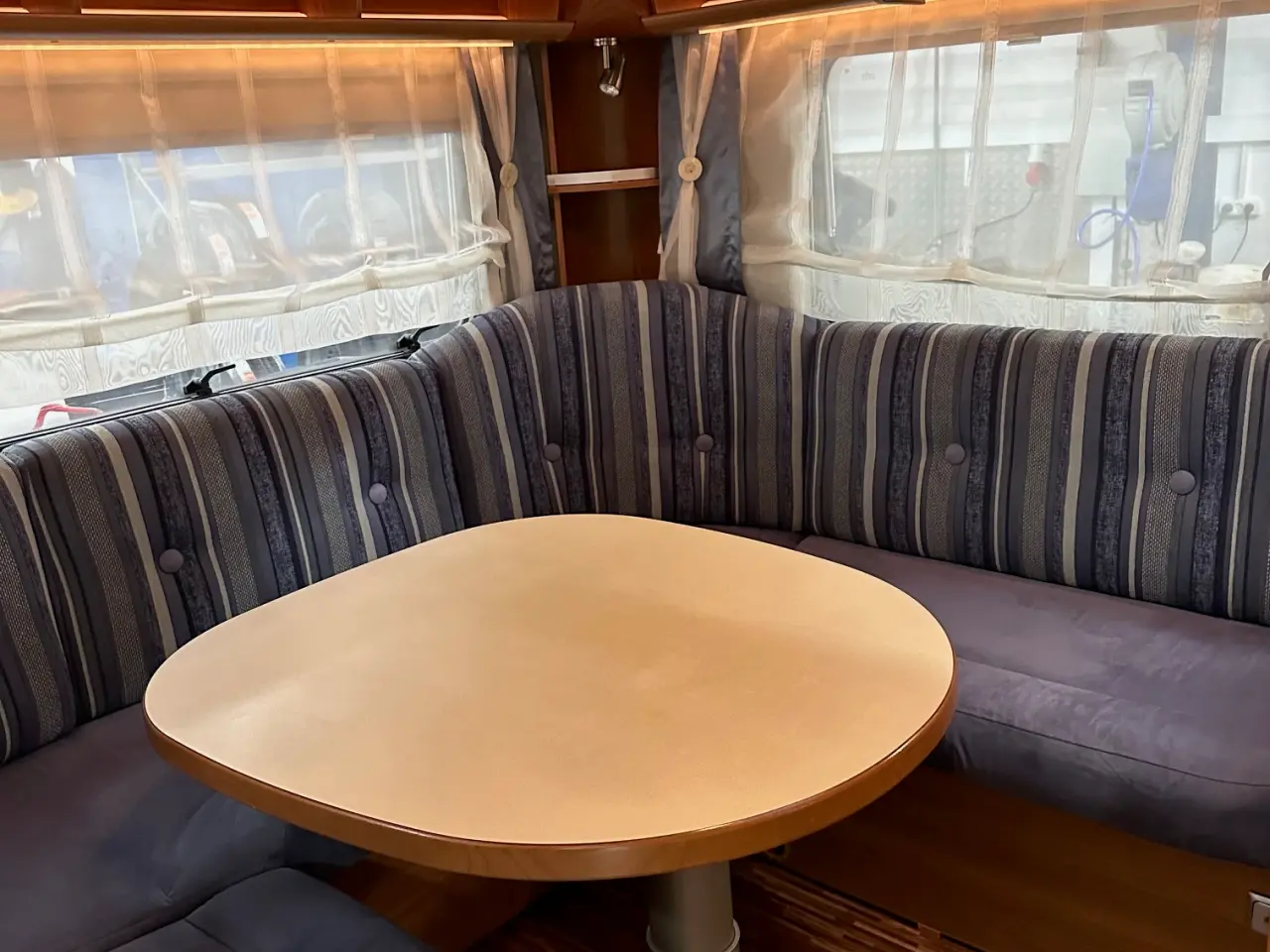 Billede 11 - Campingvogn Hymer Nova 545  Campingvogn