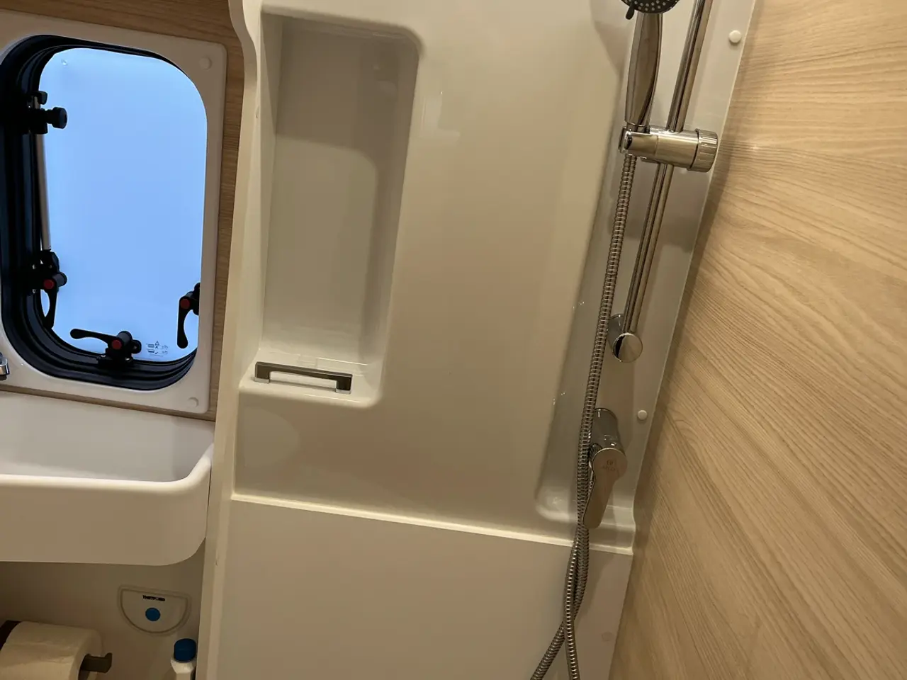 Billede 11 - 2025 Chausson V594 First Line – Vinterklar!