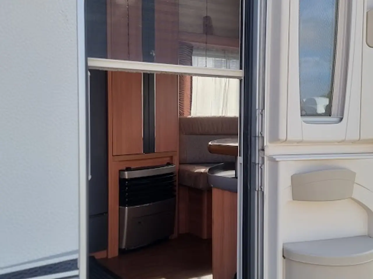 Billede 5 - Hobby de Luxe 380 TB, 2013 med garanti