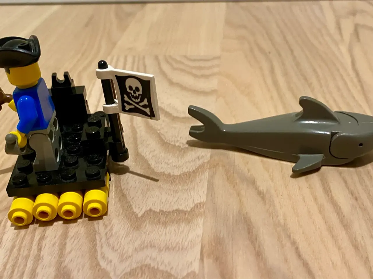 Billede 2 - Lego 6234 - Renegade’s Raft Pirates 1991