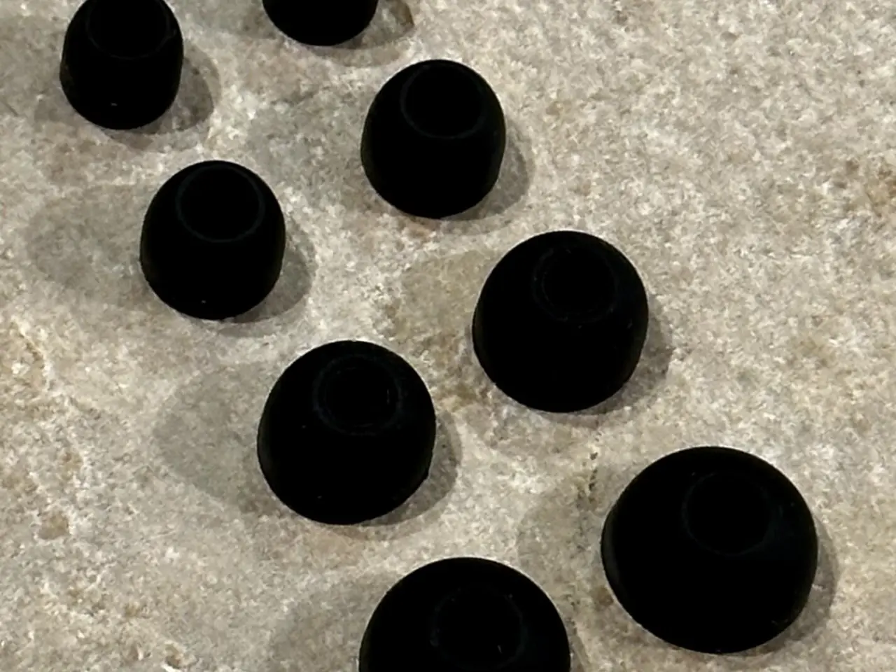 Billede 1 - Silikone Ørepuder Til Beoplay H3, H5, E4, E6 og E8 Sort
