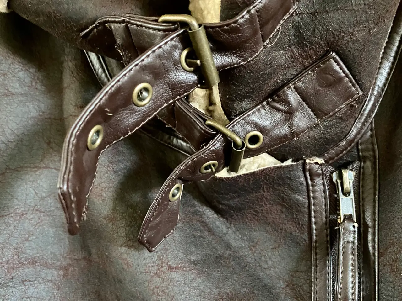 Billede 4 - Mørkebrun vest