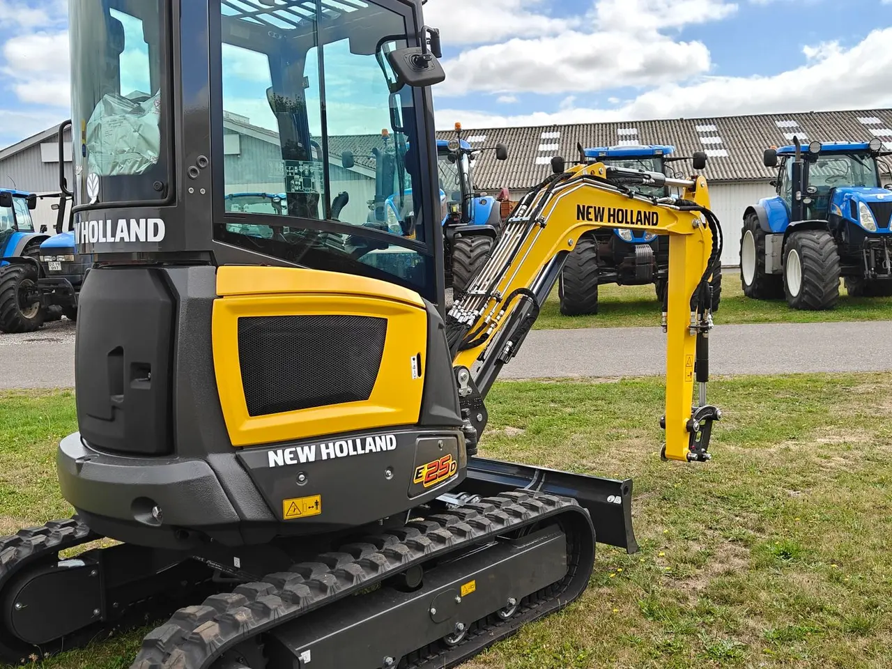 Billede 4 - New Holland E25D