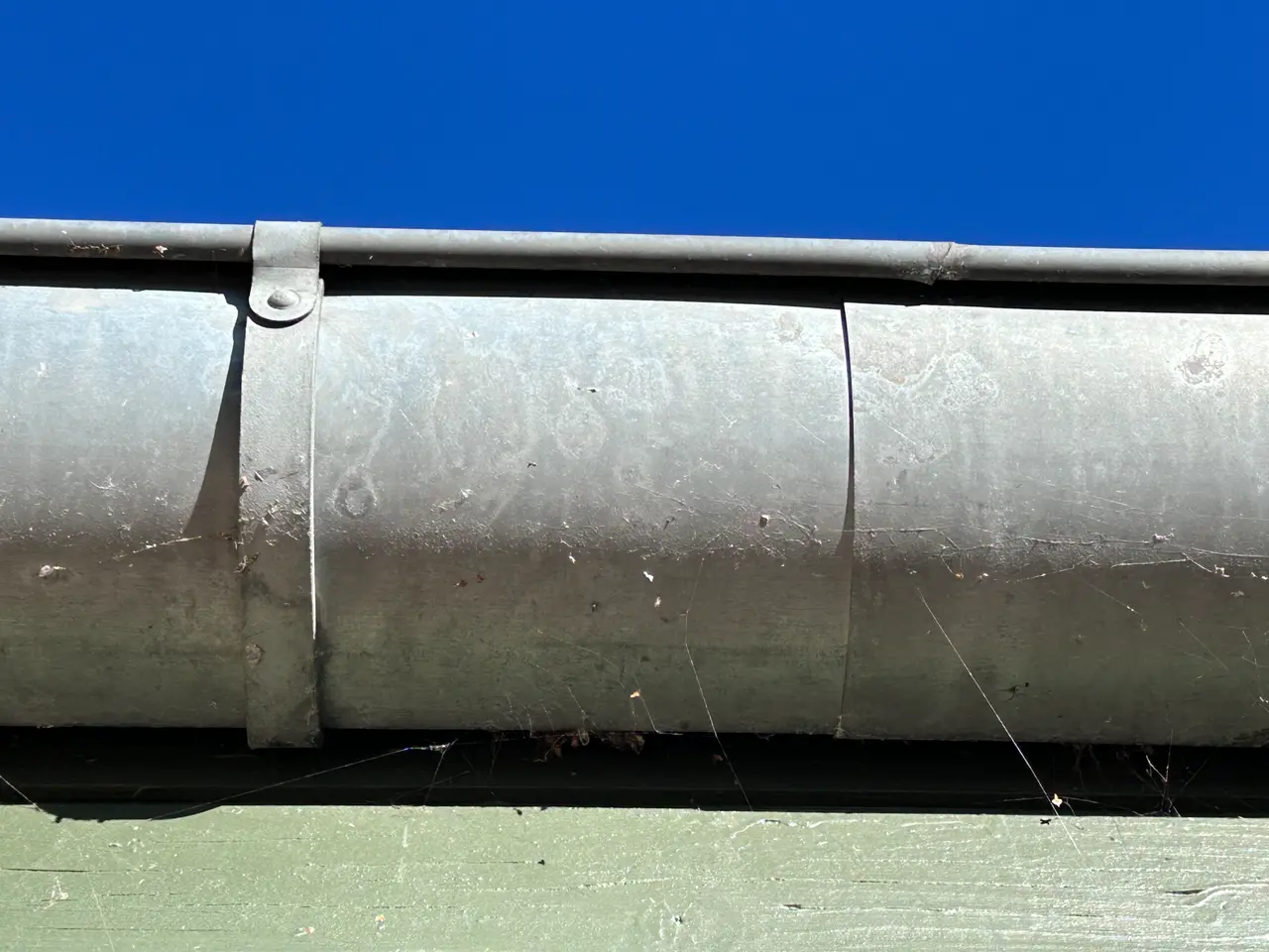 Billede 2 - Ca. 84 meter brugte zinktagrender sælges