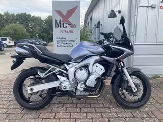 Yamaha FZ6