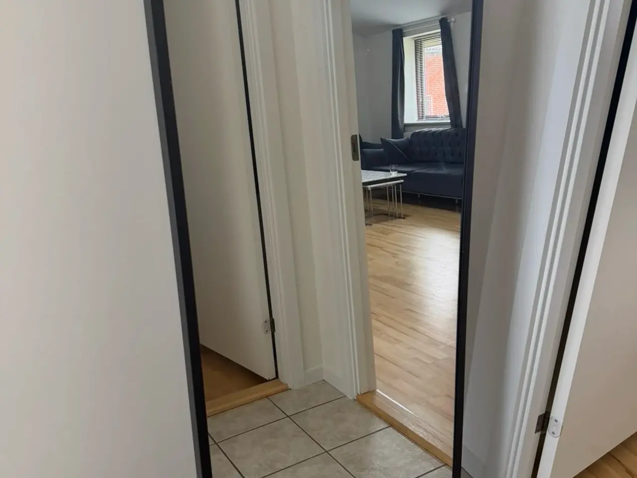 Billede 2 - IKEA SPEJL - sort