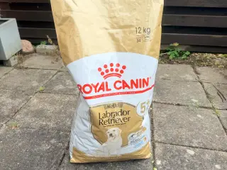 12 kg. Royal Canin