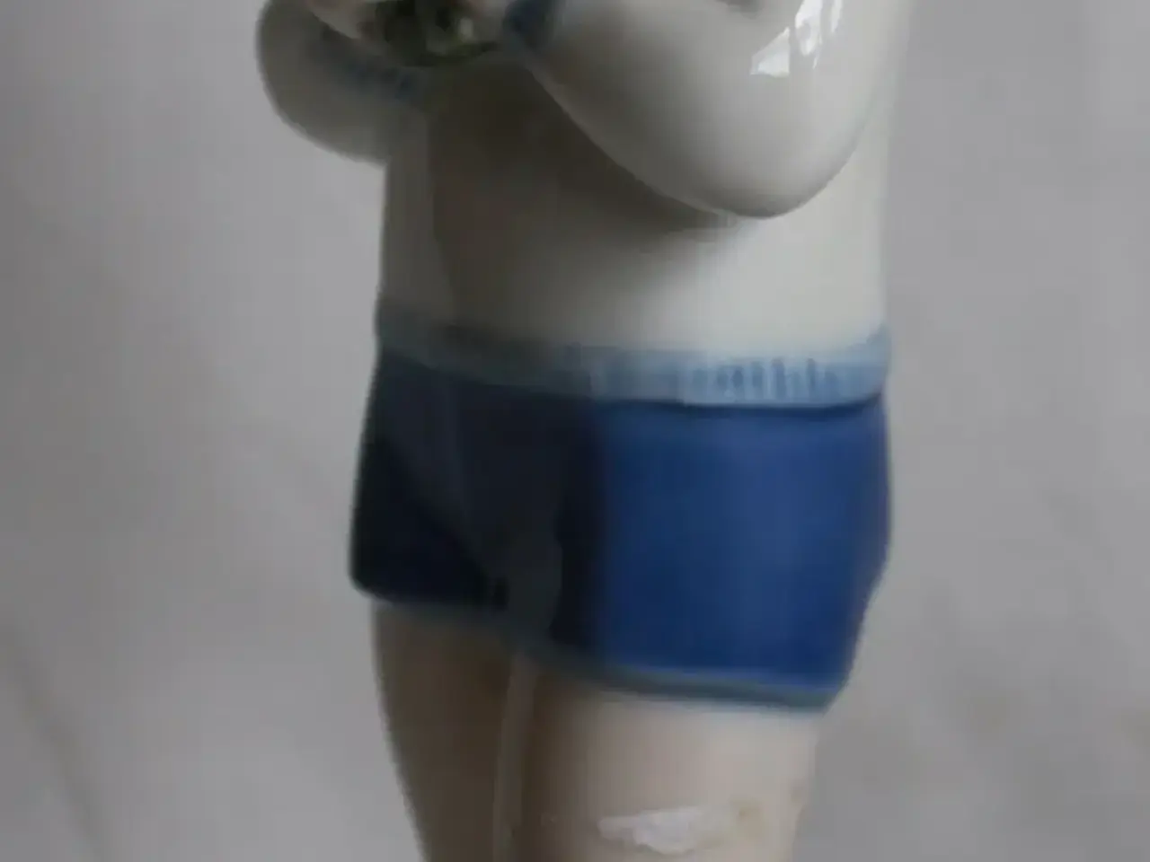 Billede 3 - Dreng med blomster, figur fra Bing og Grøndahl
