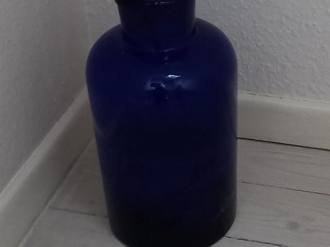 Billede 1 - Vase fra Holmegaard. Designet af Otto Brauer, Kobo