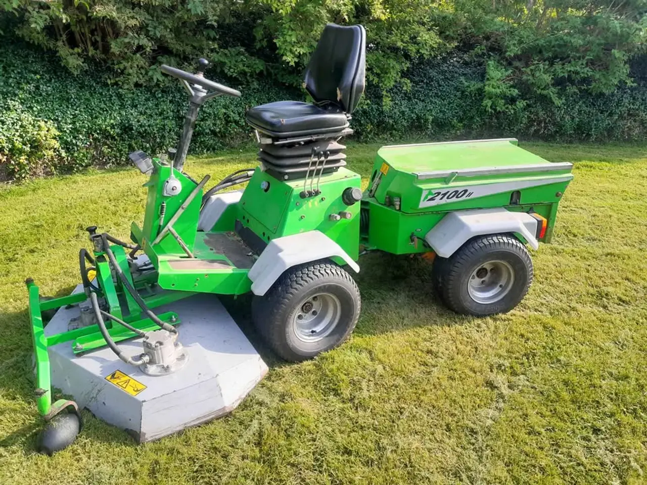 Billede 2 - Egholm 2100 med klipper,