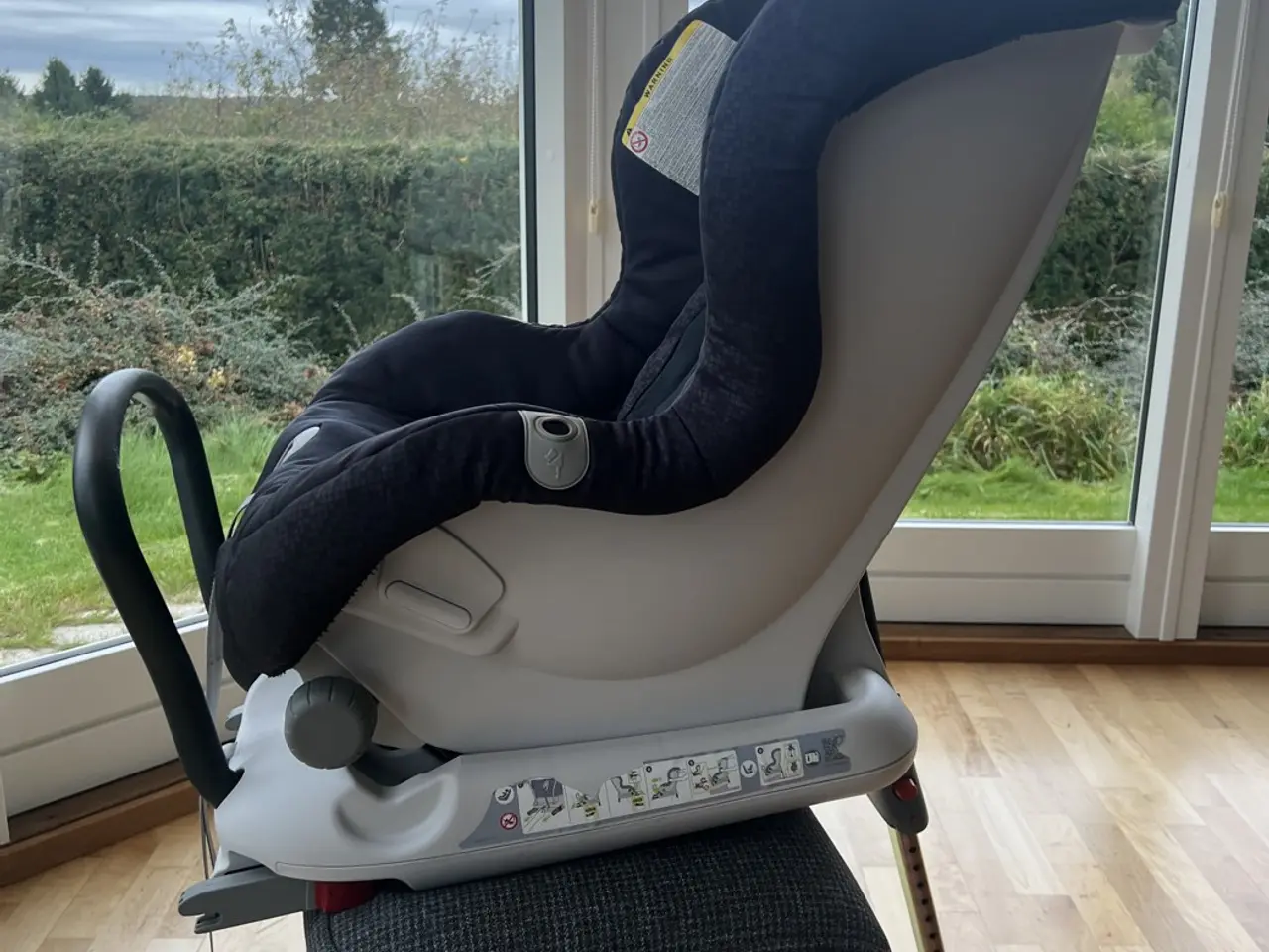 Billede 4 - Römer Max-Fix bagudvendt autostol 0-18 kg ISOFIX