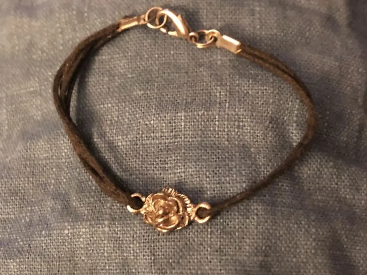 Billede 2 - Armbånd med rose