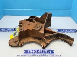 John Deere S690 Support HXE31520