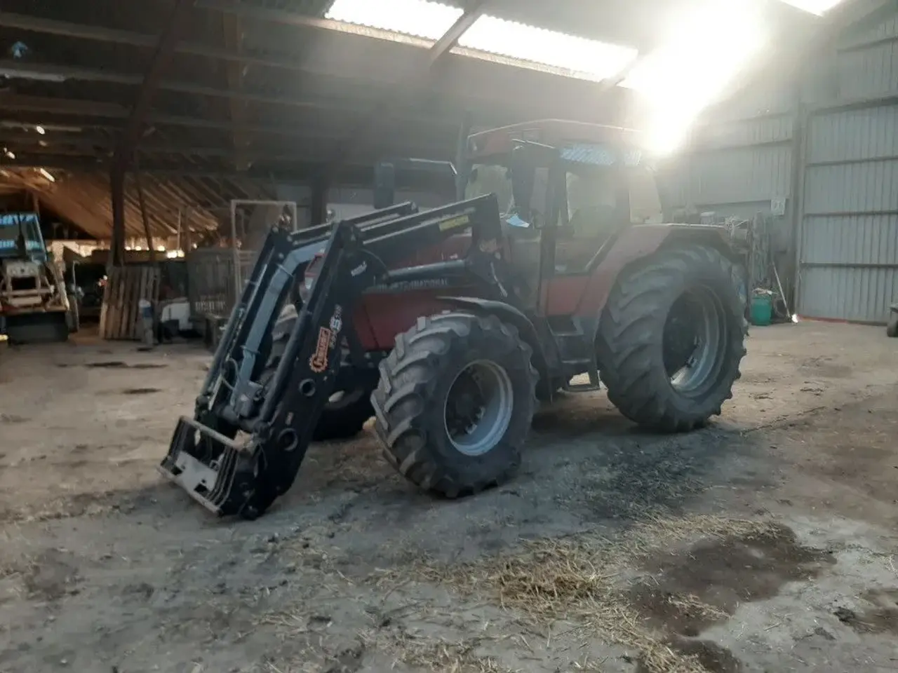 Billede 5 - Traktor med frontlæsser købes