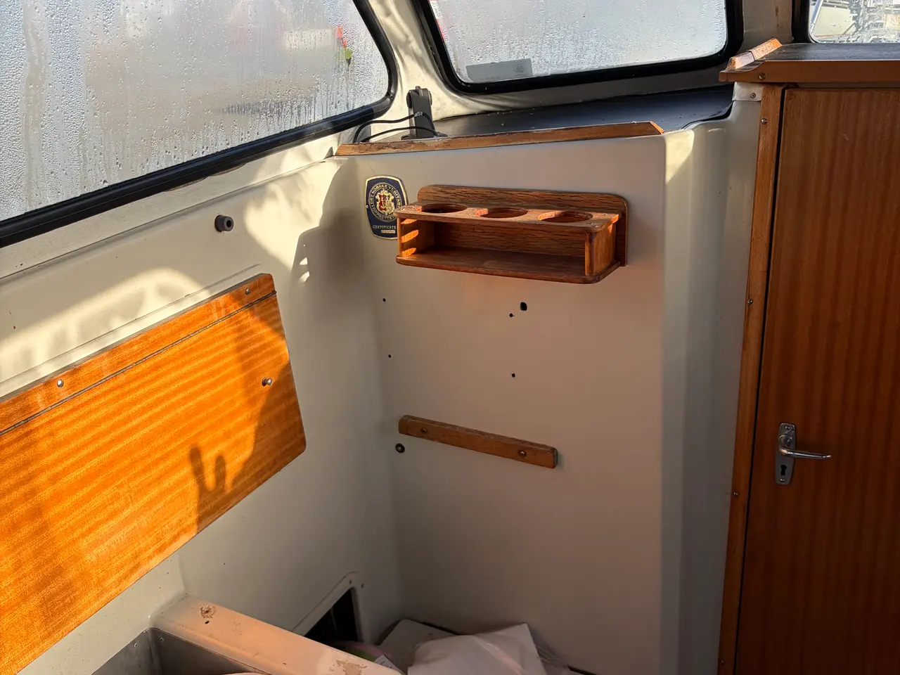 Billede 9 - Saga 24 motorbåd sælges som et renoverings projekt