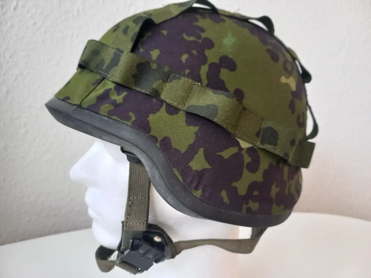 Billede 1 - Hjelm M/96 - Str. M - Camouflage M/84 eller M/01