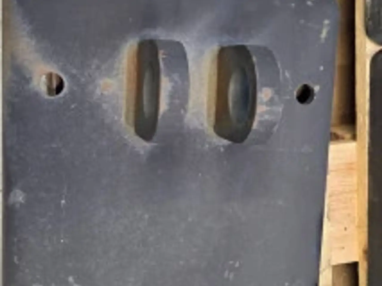 Billede 11 - New Holland B100B Bremseklods 87737015  4Stk