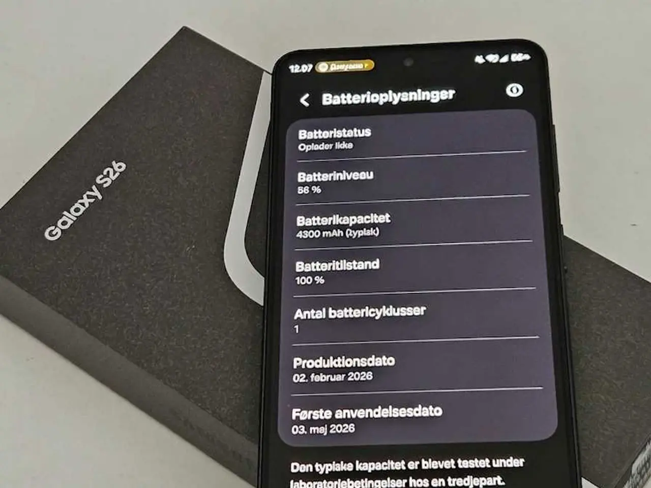 Billede 4 - Samsung Galaxy S26 helt ny med panzerglas, case