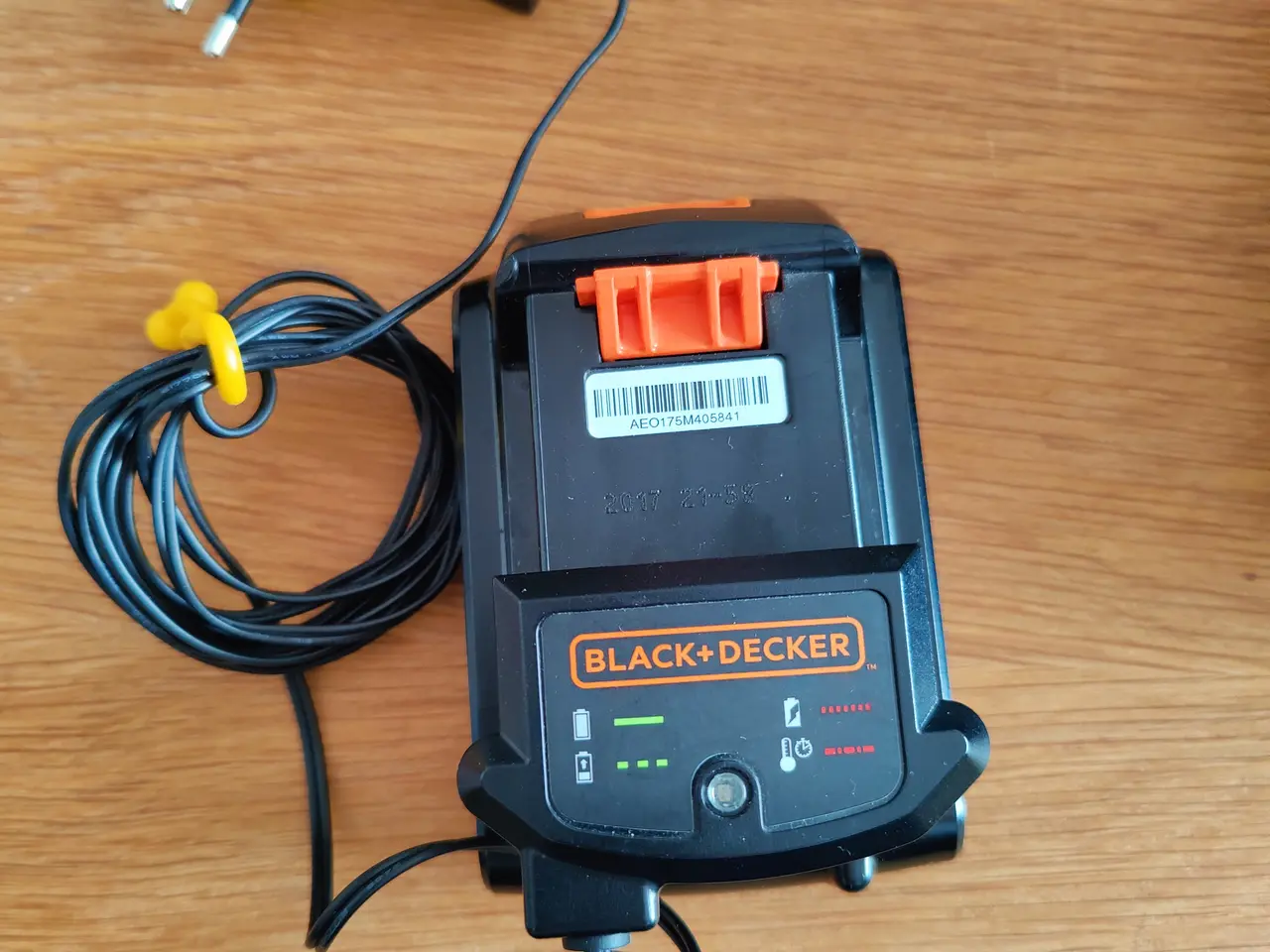 Billede 3 - Black & Decker græstrimmer m. Lithium Batteri