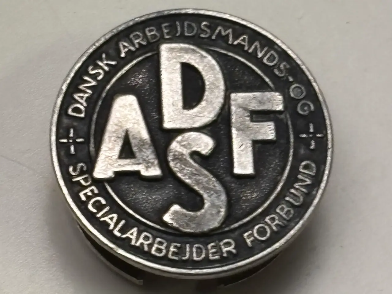 Billede 1 - Vintage DASF mærke (830S / sølv)