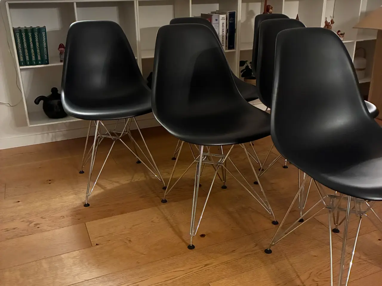 Billede 1 - Flotte Eames stole